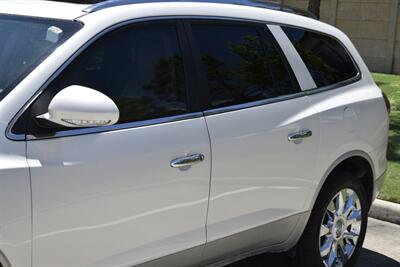 2012 Buick Enclave Premium   - Photo 23 - Stafford, TX 77477