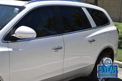 2012 Buick Enclave Premium   - Photo 23 - Stafford, TX 77477