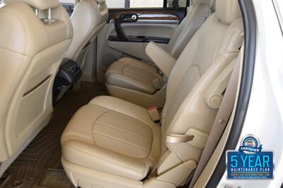 2012 Buick Enclave Premium   - Photo 29 - Stafford, TX 77477