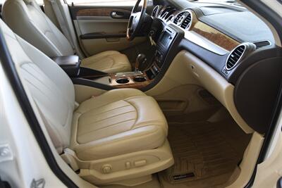 2012 Buick Enclave Premium   - Photo 41 - Stafford, TX 77477