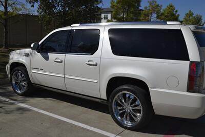 2014 Cadillac Escalade ESV PREMIUM EDI HWY MILES NAV ROOF HTD STS NICE   - Photo 16 - Stafford, TX 77477