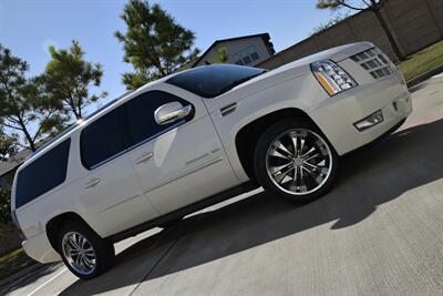 2014 Cadillac Escalade ESV PREMIUM EDI HWY MILES NAV ROOF HTD STS NICE   - Photo 48 - Stafford, TX 77477