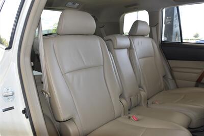 2008 Toyota Highlander LIMITED 4X4 LTHR BK/CAM ROOF HTD STS 3rd ROW   - Photo 42 - Stafford, TX 77477