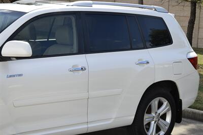 2008 Toyota Highlander LIMITED 4X4 LTHR BK/CAM ROOF HTD STS 3rd ROW   - Photo 9 - Stafford, TX 77477