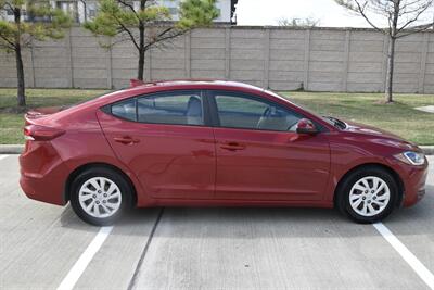 2017 Hyundai Elantra SE   - Photo 14 - Stafford, TX 77477