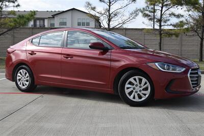 2017 Hyundai Elantra SE   - Photo 25 - Stafford, TX 77477