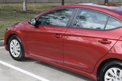 2017 Hyundai Elantra SE   - Photo 20 - Stafford, TX 77477