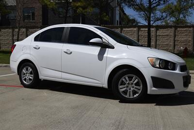2016 Chevrolet Sonic LT AUTO ALL PWR HWY MILES FRESH TRADE IN CLEAN   - Photo 22 - Stafford, TX 77477
