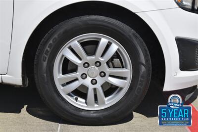 2016 Chevrolet Sonic LT AUTO ALL PWR HWY MILES FRESH TRADE IN CLEAN   - Photo 41 - Stafford, TX 77477