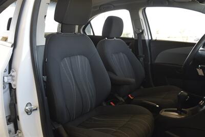 2016 Chevrolet Sonic LT AUTO ALL PWR HWY MILES FRESH TRADE IN CLEAN   - Photo 34 - Stafford, TX 77477