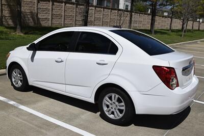 2016 Chevrolet Sonic LT AUTO ALL PWR HWY MILES FRESH TRADE IN CLEAN   - Photo 13 - Stafford, TX 77477