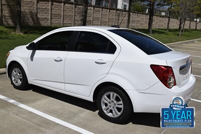 2016 Chevrolet Sonic LT AUTO ALL PWR HWY MILES FRESH TRADE IN CLEAN   - Photo 13 - Stafford, TX 77477