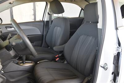 2016 Chevrolet Sonic LT AUTO ALL PWR HWY MILES FRESH TRADE IN CLEAN   - Photo 33 - Stafford, TX 77477