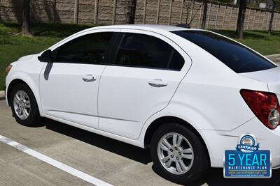 2016 Chevrolet Sonic LT AUTO ALL PWR HWY MILES FRESH TRADE IN CLEAN   - Photo 15 - Stafford, TX 77477