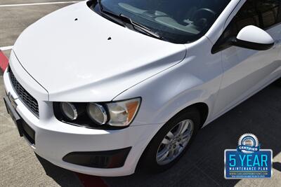 2016 Chevrolet Sonic LT AUTO ALL PWR HWY MILES FRESH TRADE IN CLEAN   - Photo 10 - Stafford, TX 77477