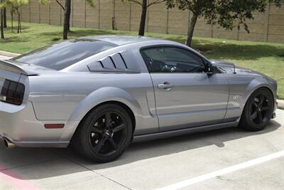 2007 Ford Mustang GT Premium CUSTOM HOOD/EXHAUST/TUNED PREM WHLS   - Photo 18 - Stafford, TX 77477