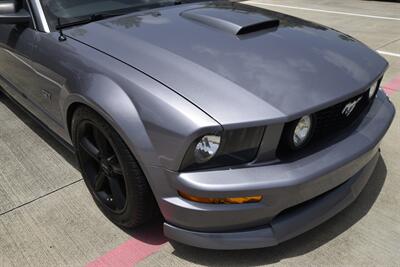 2007 Ford Mustang GT Premium CUSTOM HOOD/EXHAUST/TUNED PREM WHLS   - Photo 12 - Stafford, TX 77477