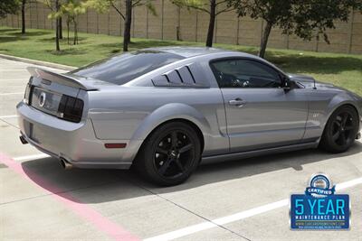 2007 Ford Mustang GT Premium CUSTOM HOOD/EXHAUST/TUNED PREM WHLS   - Photo 16 - Stafford, TX 77477