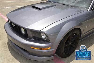 2007 Ford Mustang GT Premium CUSTOM HOOD/EXHAUST/TUNED PREM WHLS   - Photo 11 - Stafford, TX 77477