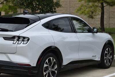 2021 Ford Mustang Mach-E PREMIUM EDITION NAV PANO ROOF HTD SEATS BEST COLOR   - Photo 10 - Stafford, TX 77477