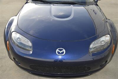 2007 Mazda MX-5 Miata SPORT 5SPD MANUAL 10K ORIGINAL MILES NEW TRADE   - Photo 11 - Stafford, TX 77477