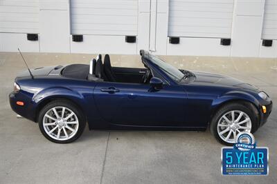 2007 Mazda MX-5 Miata SPORT 5SPD MANUAL 10K ORIGINAL MILES NEW TRADE   - Photo 12 - Stafford, TX 77477