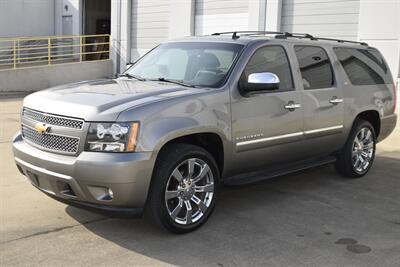 2012 Chevrolet Suburban LTZ LTHR NAV BK/CAM TV/DVD S/ROOF HTD STS NICE   - Photo 4 - Stafford, TX 77477