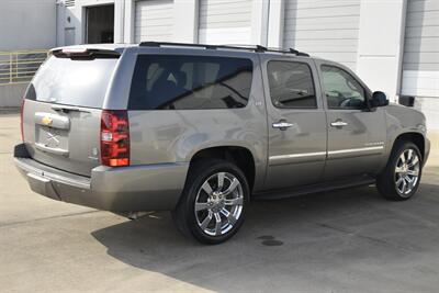 2012 Chevrolet Suburban LTZ LTHR NAV BK/CAM TV/DVD S/ROOF HTD STS NICE   - Photo 13 - Stafford, TX 77477