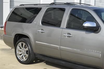 2012 Chevrolet Suburban LTZ LTHR NAV BK/CAM TV/DVD S/ROOF HTD STS NICE   - Photo 7 - Stafford, TX 77477