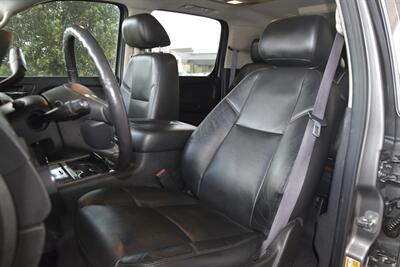 2012 Chevrolet Suburban LTZ LTHR NAV BK/CAM TV/DVD S/ROOF HTD STS NICE   - Photo 33 - Stafford, TX 77477