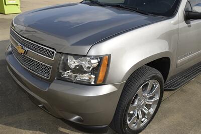 2012 Chevrolet Suburban LTZ LTHR NAV BK/CAM TV/DVD S/ROOF HTD STS NICE   - Photo 9 - Stafford, TX 77477