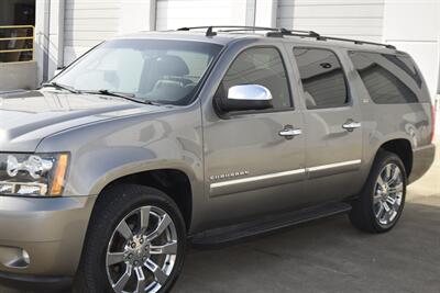 2012 Chevrolet Suburban LTZ LTHR NAV BK/CAM TV/DVD S/ROOF HTD STS NICE   - Photo 6 - Stafford, TX 77477