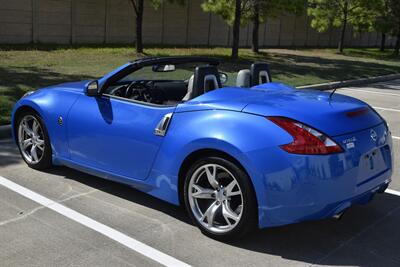 2011 Nissan 370Z CONVERTIBLE AUTOMATIC BEAUTIFUL COLOR COMBO CLEAN   - Photo 16 - Stafford, TX 77477