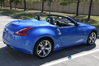 2011 Nissan 370Z CONVERTIBLE AUTOMATIC BEAUTIFUL COLOR COMBO CLEAN   - Photo 17 - Stafford, TX 77477