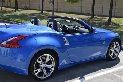 2011 Nissan 370Z CONVERTIBLE AUTOMATIC BEAUTIFUL COLOR COMBO CLEAN   - Photo 19 - Stafford, TX 77477