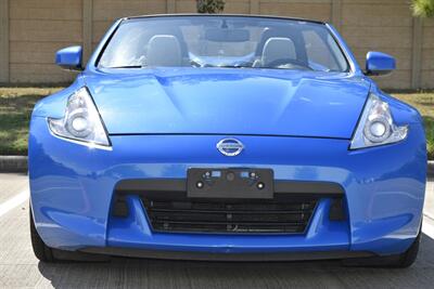 2011 Nissan 370Z CONVERTIBLE AUTOMATIC BEAUTIFUL COLOR COMBO CLEAN   - Photo 4 - Stafford, TX 77477