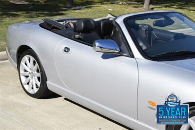 2005 Jaguar XK8 CONVERTIBLE GREAT CONDITION FRESH TRADE LADY OWNED   - Photo 9 - Stafford, TX 77477