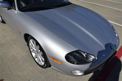 2005 Jaguar XK8 CONVERTIBLE GREAT CONDITION FRESH TRADE LADY OWNED   - Photo 12 - Stafford, TX 77477