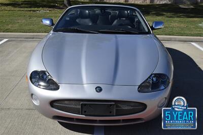 2005 Jaguar XK8 CONVERTIBLE GREAT CONDITION FRESH TRADE LADY OWNED   - Photo 3 - Stafford, TX 77477