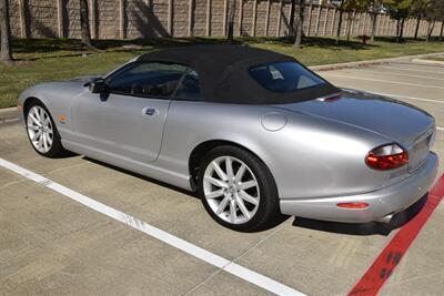 2005 Jaguar XK8 CONVERTIBLE GREAT CONDITION FRESH TRADE LADY OWNED   - Photo 14 - Stafford, TX 77477