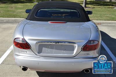 2005 Jaguar XK8 CONVERTIBLE GREAT CONDITION FRESH TRADE LADY OWNED   - Photo 21 - Stafford, TX 77477