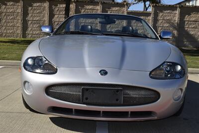 2005 Jaguar XK8 CONVERTIBLE GREAT CONDITION FRESH TRADE LADY OWNED   - Photo 4 - Stafford, TX 77477