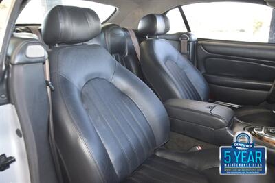 2005 Jaguar XK8 CONVERTIBLE GREAT CONDITION FRESH TRADE LADY OWNED   - Photo 32 - Stafford, TX 77477