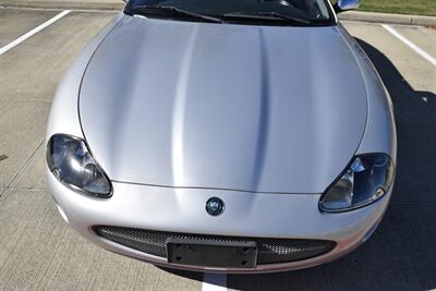 2005 Jaguar XK8 CONVERTIBLE GREAT CONDITION FRESH TRADE LADY OWNED   - Photo 13 - Stafford, TX 77477