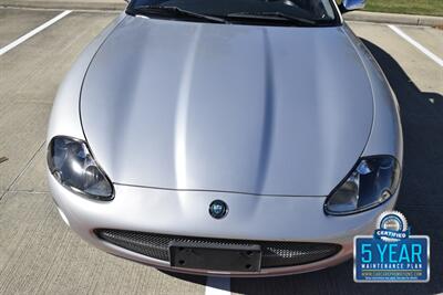 2005 Jaguar XK8 CONVERTIBLE GREAT CONDITION FRESH TRADE LADY OWNED   - Photo 13 - Stafford, TX 77477