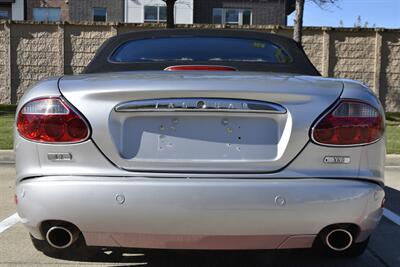 2005 Jaguar XK8 CONVERTIBLE GREAT CONDITION FRESH TRADE LADY OWNED   - Photo 22 - Stafford, TX 77477