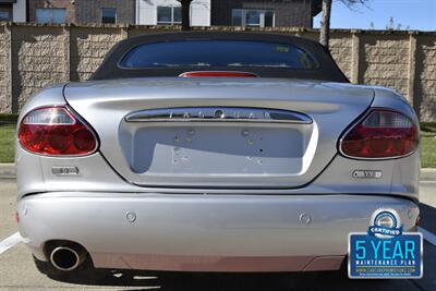 2005 Jaguar XK8 CONVERTIBLE GREAT CONDITION FRESH TRADE LADY OWNED   - Photo 22 - Stafford, TX 77477