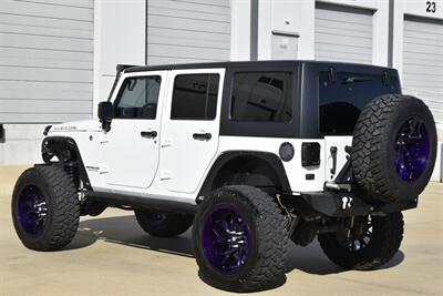 2016 Jeep Wrangler UNLTD RUBICON 4X4 PROFESSIONALY LIFTED HEAD TURNER   - Photo 16 - Stafford, TX 77477