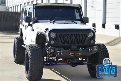 2016 Jeep Wrangler UNLTD RUBICON 4X4 PROFESSIONALY LIFTED HEAD TURNER   - Photo 13 - Stafford, TX 77477