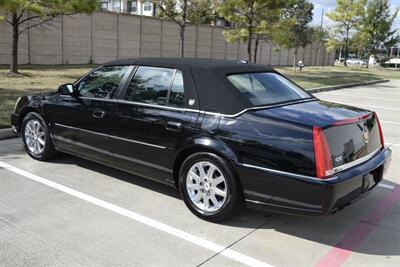 2010 Cadillac DTS LUXURY CARRIAGE TOP 39K ORIG MILES FRESH TRADE IN   - Photo 16 - Stafford, TX 77477